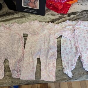 Kissy Kissy Pink Footies